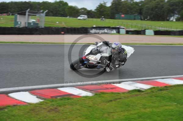 Motorcycle action photographs;Trackday digital images;event digital images;eventdigitalimages;no limits trackday;oulton park;oulton park circuit cheshire;oulton park photographs;peter wileman photography;trackday;trackday photos