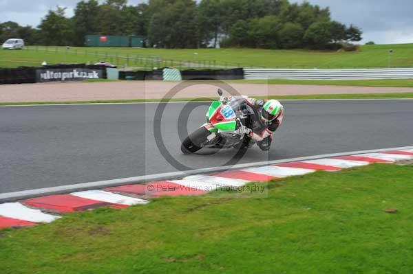 Motorcycle action photographs;Trackday digital images;event digital images;eventdigitalimages;no limits trackday;oulton park;oulton park circuit cheshire;oulton park photographs;peter wileman photography;trackday;trackday photos