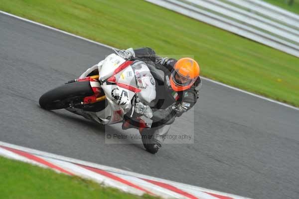 Motorcycle action photographs;Trackday digital images;event digital images;eventdigitalimages;no limits trackday;oulton park;oulton park circuit cheshire;oulton park photographs;peter wileman photography;trackday;trackday photos