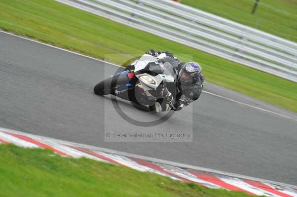 Motorcycle action photographs;Trackday digital images;event digital images;eventdigitalimages;no limits trackday;oulton park;oulton park circuit cheshire;oulton park photographs;peter wileman photography;trackday;trackday photos