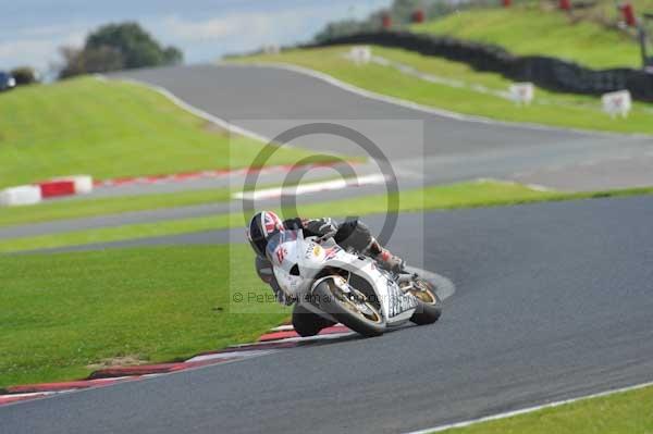 Motorcycle action photographs;Trackday digital images;event digital images;eventdigitalimages;no limits trackday;oulton park;oulton park circuit cheshire;oulton park photographs;peter wileman photography;trackday;trackday photos