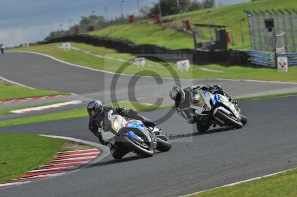 Motorcycle action photographs;Trackday digital images;event digital images;eventdigitalimages;no limits trackday;oulton park;oulton park circuit cheshire;oulton park photographs;peter wileman photography;trackday;trackday photos