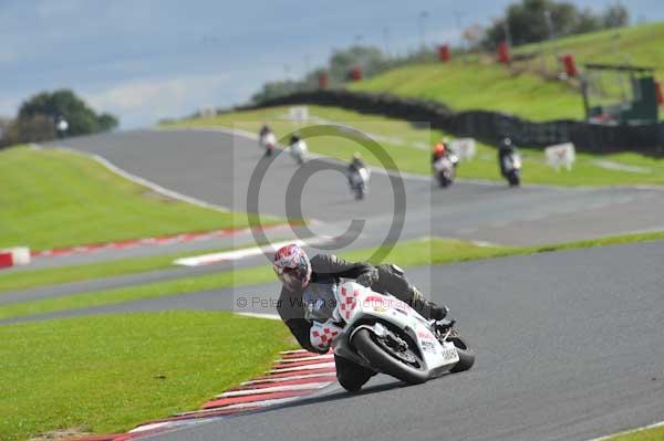 Motorcycle action photographs;Trackday digital images;event digital images;eventdigitalimages;no limits trackday;oulton park;oulton park circuit cheshire;oulton park photographs;peter wileman photography;trackday;trackday photos