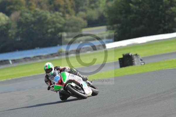 Motorcycle action photographs;Trackday digital images;event digital images;eventdigitalimages;no limits trackday;oulton park;oulton park circuit cheshire;oulton park photographs;peter wileman photography;trackday;trackday photos