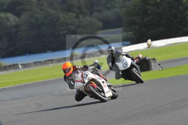 Motorcycle action photographs;Trackday digital images;event digital images;eventdigitalimages;no limits trackday;oulton park;oulton park circuit cheshire;oulton park photographs;peter wileman photography;trackday;trackday photos