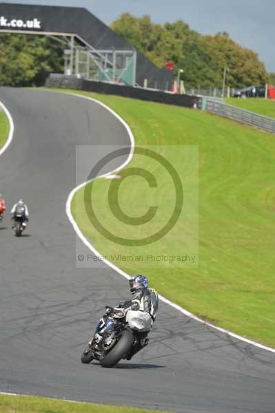 Motorcycle action photographs;Trackday digital images;event digital images;eventdigitalimages;no limits trackday;oulton park;oulton park circuit cheshire;oulton park photographs;peter wileman photography;trackday;trackday photos