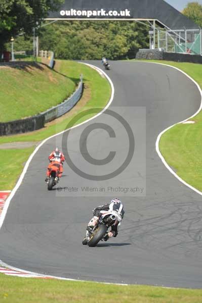 Motorcycle action photographs;Trackday digital images;event digital images;eventdigitalimages;no limits trackday;oulton park;oulton park circuit cheshire;oulton park photographs;peter wileman photography;trackday;trackday photos