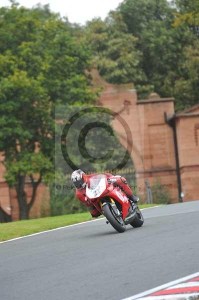 Motorcycle action photographs;Trackday digital images;event digital images;eventdigitalimages;no limits trackday;oulton park;oulton park circuit cheshire;oulton park photographs;peter wileman photography;trackday;trackday photos