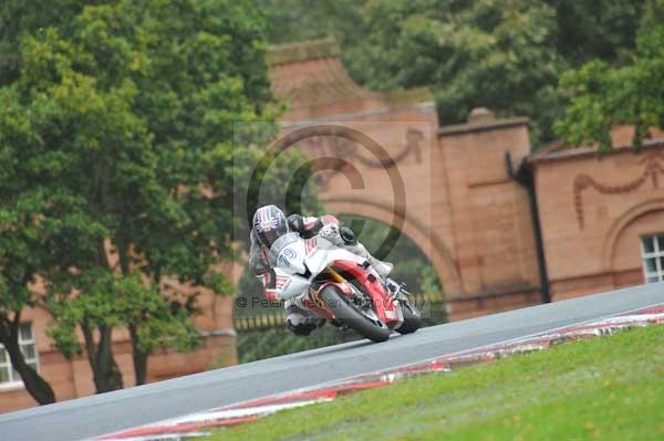 Motorcycle action photographs;Trackday digital images;event digital images;eventdigitalimages;no limits trackday;oulton park;oulton park circuit cheshire;oulton park photographs;peter wileman photography;trackday;trackday photos