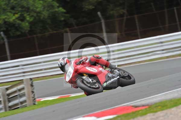 Motorcycle action photographs;Trackday digital images;event digital images;eventdigitalimages;no limits trackday;oulton park;oulton park circuit cheshire;oulton park photographs;peter wileman photography;trackday;trackday photos