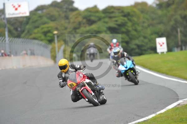 Motorcycle action photographs;Trackday digital images;event digital images;eventdigitalimages;no limits trackday;oulton park;oulton park circuit cheshire;oulton park photographs;peter wileman photography;trackday;trackday photos