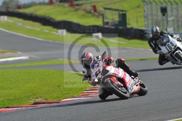 Motorcycle action photographs;Trackday digital images;event digital images;eventdigitalimages;no limits trackday;oulton park;oulton park circuit cheshire;oulton park photographs;peter wileman photography;trackday;trackday photos