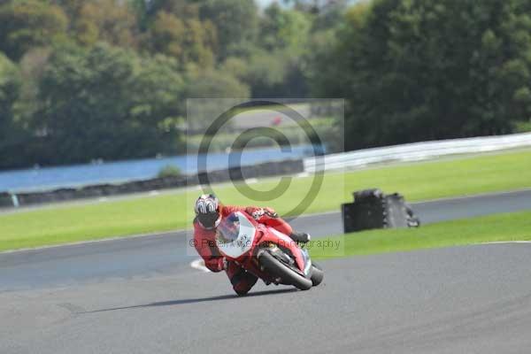 Motorcycle action photographs;Trackday digital images;event digital images;eventdigitalimages;no limits trackday;oulton park;oulton park circuit cheshire;oulton park photographs;peter wileman photography;trackday;trackday photos