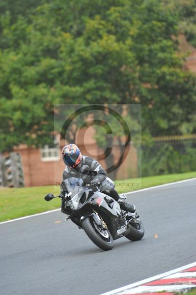 Motorcycle action photographs;Trackday digital images;event digital images;eventdigitalimages;no limits trackday;oulton park;oulton park circuit cheshire;oulton park photographs;peter wileman photography;trackday;trackday photos