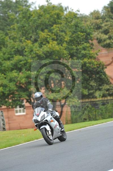 Motorcycle action photographs;Trackday digital images;event digital images;eventdigitalimages;no limits trackday;oulton park;oulton park circuit cheshire;oulton park photographs;peter wileman photography;trackday;trackday photos