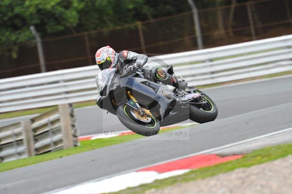 Motorcycle action photographs;Trackday digital images;event digital images;eventdigitalimages;no limits trackday;oulton park;oulton park circuit cheshire;oulton park photographs;peter wileman photography;trackday;trackday photos