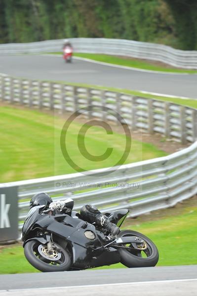 Motorcycle action photographs;Trackday digital images;event digital images;eventdigitalimages;no limits trackday;oulton park;oulton park circuit cheshire;oulton park photographs;peter wileman photography;trackday;trackday photos