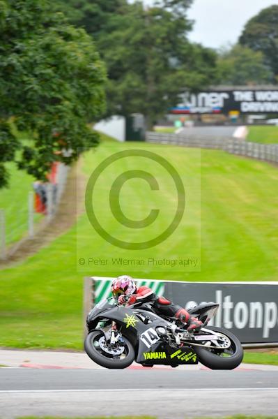 Motorcycle action photographs;Trackday digital images;event digital images;eventdigitalimages;no limits trackday;oulton park;oulton park circuit cheshire;oulton park photographs;peter wileman photography;trackday;trackday photos