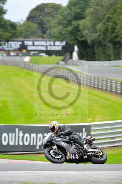 Motorcycle action photographs;Trackday digital images;event digital images;eventdigitalimages;no limits trackday;oulton park;oulton park circuit cheshire;oulton park photographs;peter wileman photography;trackday;trackday photos