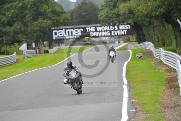 Motorcycle action photographs;Trackday digital images;event digital images;eventdigitalimages;no limits trackday;oulton park;oulton park circuit cheshire;oulton park photographs;peter wileman photography;trackday;trackday photos