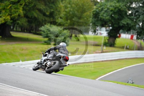 Motorcycle action photographs;Trackday digital images;event digital images;eventdigitalimages;no limits trackday;oulton park;oulton park circuit cheshire;oulton park photographs;peter wileman photography;trackday;trackday photos