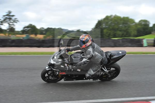 Motorcycle action photographs;Trackday digital images;event digital images;eventdigitalimages;no limits trackday;oulton park;oulton park circuit cheshire;oulton park photographs;peter wileman photography;trackday;trackday photos