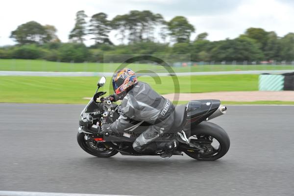 Motorcycle action photographs;Trackday digital images;event digital images;eventdigitalimages;no limits trackday;oulton park;oulton park circuit cheshire;oulton park photographs;peter wileman photography;trackday;trackday photos