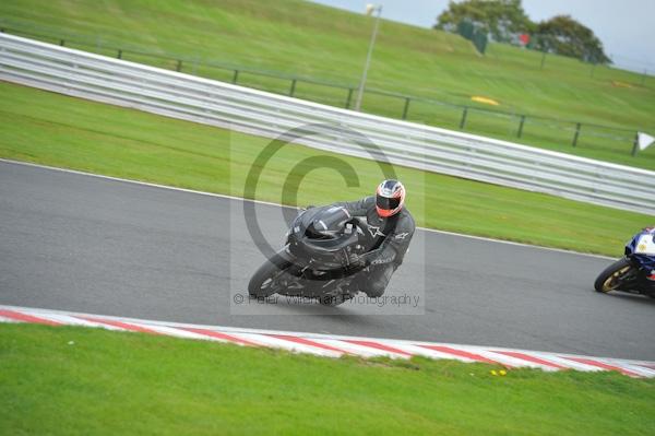 Motorcycle action photographs;Trackday digital images;event digital images;eventdigitalimages;no limits trackday;oulton park;oulton park circuit cheshire;oulton park photographs;peter wileman photography;trackday;trackday photos