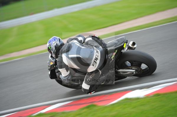 Motorcycle action photographs;Trackday digital images;event digital images;eventdigitalimages;no limits trackday;oulton park;oulton park circuit cheshire;oulton park photographs;peter wileman photography;trackday;trackday photos