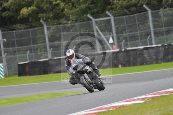 Motorcycle action photographs;Trackday digital images;event digital images;eventdigitalimages;no limits trackday;oulton park;oulton park circuit cheshire;oulton park photographs;peter wileman photography;trackday;trackday photos