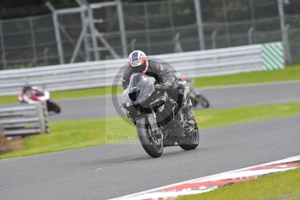 Motorcycle action photographs;Trackday digital images;event digital images;eventdigitalimages;no limits trackday;oulton park;oulton park circuit cheshire;oulton park photographs;peter wileman photography;trackday;trackday photos