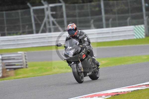 Motorcycle action photographs;Trackday digital images;event digital images;eventdigitalimages;no limits trackday;oulton park;oulton park circuit cheshire;oulton park photographs;peter wileman photography;trackday;trackday photos