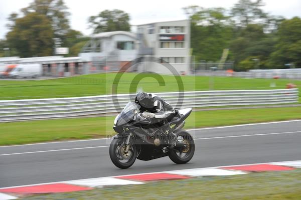 Motorcycle action photographs;Trackday digital images;event digital images;eventdigitalimages;no limits trackday;oulton park;oulton park circuit cheshire;oulton park photographs;peter wileman photography;trackday;trackday photos