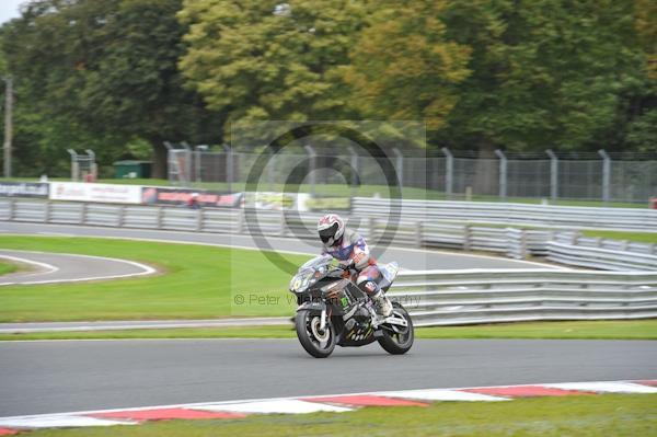 Motorcycle action photographs;Trackday digital images;event digital images;eventdigitalimages;no limits trackday;oulton park;oulton park circuit cheshire;oulton park photographs;peter wileman photography;trackday;trackday photos