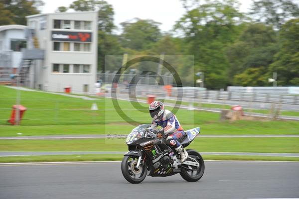 Motorcycle action photographs;Trackday digital images;event digital images;eventdigitalimages;no limits trackday;oulton park;oulton park circuit cheshire;oulton park photographs;peter wileman photography;trackday;trackday photos