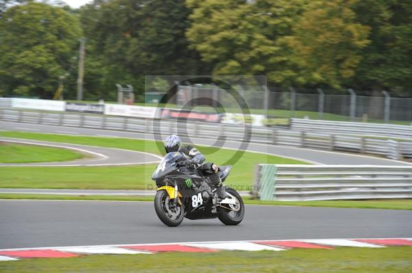 Motorcycle action photographs;Trackday digital images;event digital images;eventdigitalimages;no limits trackday;oulton park;oulton park circuit cheshire;oulton park photographs;peter wileman photography;trackday;trackday photos