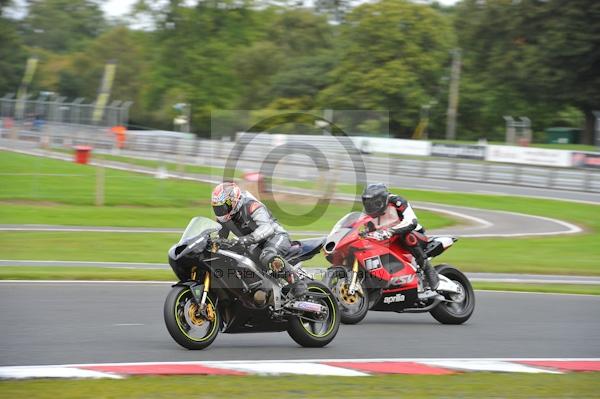 Motorcycle action photographs;Trackday digital images;event digital images;eventdigitalimages;no limits trackday;oulton park;oulton park circuit cheshire;oulton park photographs;peter wileman photography;trackday;trackday photos