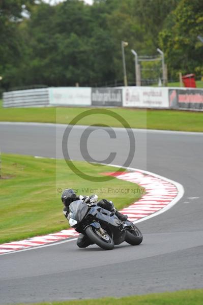 Motorcycle action photographs;Trackday digital images;event digital images;eventdigitalimages;no limits trackday;oulton park;oulton park circuit cheshire;oulton park photographs;peter wileman photography;trackday;trackday photos