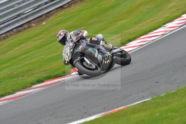 Motorcycle action photographs;Trackday digital images;event digital images;eventdigitalimages;no limits trackday;oulton park;oulton park circuit cheshire;oulton park photographs;peter wileman photography;trackday;trackday photos