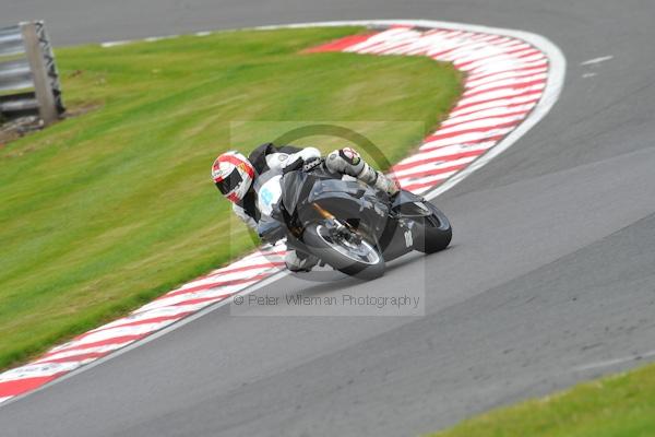 Motorcycle action photographs;Trackday digital images;event digital images;eventdigitalimages;no limits trackday;oulton park;oulton park circuit cheshire;oulton park photographs;peter wileman photography;trackday;trackday photos