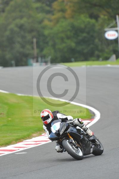 Motorcycle action photographs;Trackday digital images;event digital images;eventdigitalimages;no limits trackday;oulton park;oulton park circuit cheshire;oulton park photographs;peter wileman photography;trackday;trackday photos