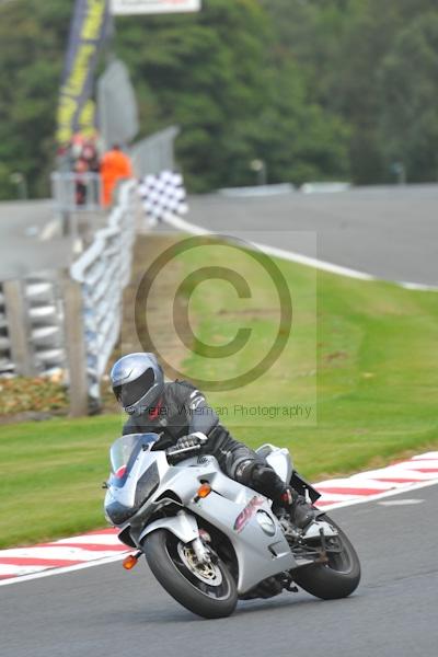 Motorcycle action photographs;Trackday digital images;event digital images;eventdigitalimages;no limits trackday;oulton park;oulton park circuit cheshire;oulton park photographs;peter wileman photography;trackday;trackday photos