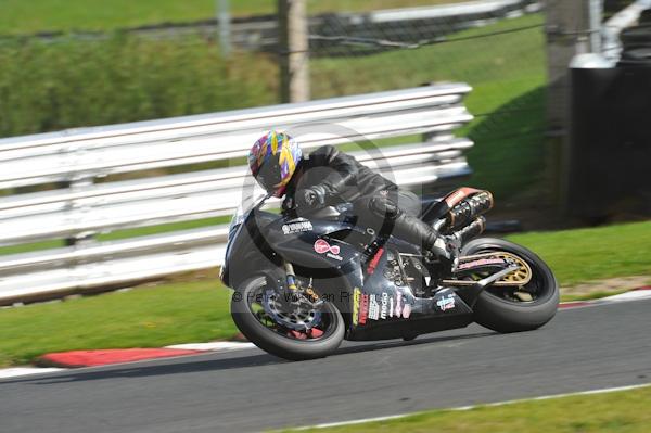 Motorcycle action photographs;Trackday digital images;event digital images;eventdigitalimages;no limits trackday;oulton park;oulton park circuit cheshire;oulton park photographs;peter wileman photography;trackday;trackday photos