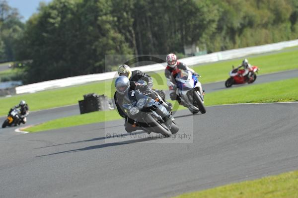 Motorcycle action photographs;Trackday digital images;event digital images;eventdigitalimages;no limits trackday;oulton park;oulton park circuit cheshire;oulton park photographs;peter wileman photography;trackday;trackday photos