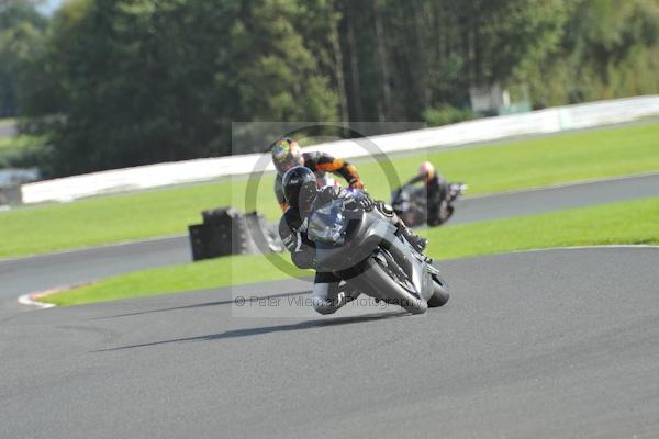 Motorcycle action photographs;Trackday digital images;event digital images;eventdigitalimages;no limits trackday;oulton park;oulton park circuit cheshire;oulton park photographs;peter wileman photography;trackday;trackday photos