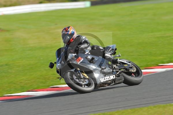 Motorcycle action photographs;Trackday digital images;event digital images;eventdigitalimages;no limits trackday;oulton park;oulton park circuit cheshire;oulton park photographs;peter wileman photography;trackday;trackday photos