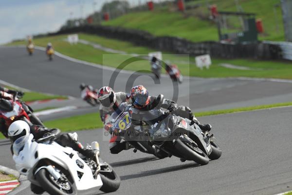 Motorcycle action photographs;Trackday digital images;event digital images;eventdigitalimages;no limits trackday;oulton park;oulton park circuit cheshire;oulton park photographs;peter wileman photography;trackday;trackday photos