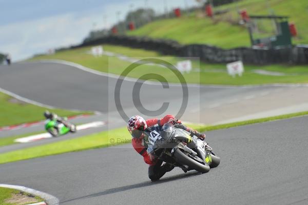 Motorcycle action photographs;Trackday digital images;event digital images;eventdigitalimages;no limits trackday;oulton park;oulton park circuit cheshire;oulton park photographs;peter wileman photography;trackday;trackday photos