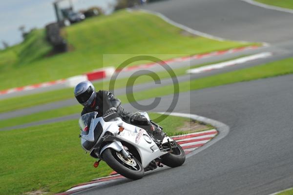 Motorcycle action photographs;Trackday digital images;event digital images;eventdigitalimages;no limits trackday;oulton park;oulton park circuit cheshire;oulton park photographs;peter wileman photography;trackday;trackday photos