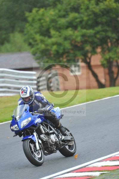 Motorcycle action photographs;Trackday digital images;event digital images;eventdigitalimages;no limits trackday;oulton park;oulton park circuit cheshire;oulton park photographs;peter wileman photography;trackday;trackday photos